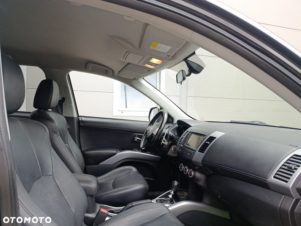 Peugeot 4007 2.2HDi Platinum - 24