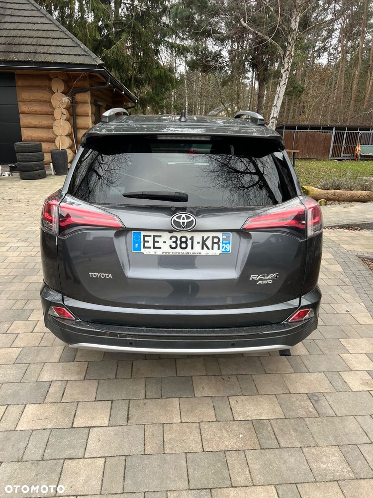 Toyota RAV4 - 2
