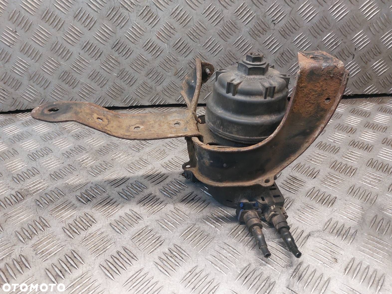 OBUDOWA PODSTAWA FILTRA PALIWA VOLVO XC60 I 2.4 D5 31342921 - 1