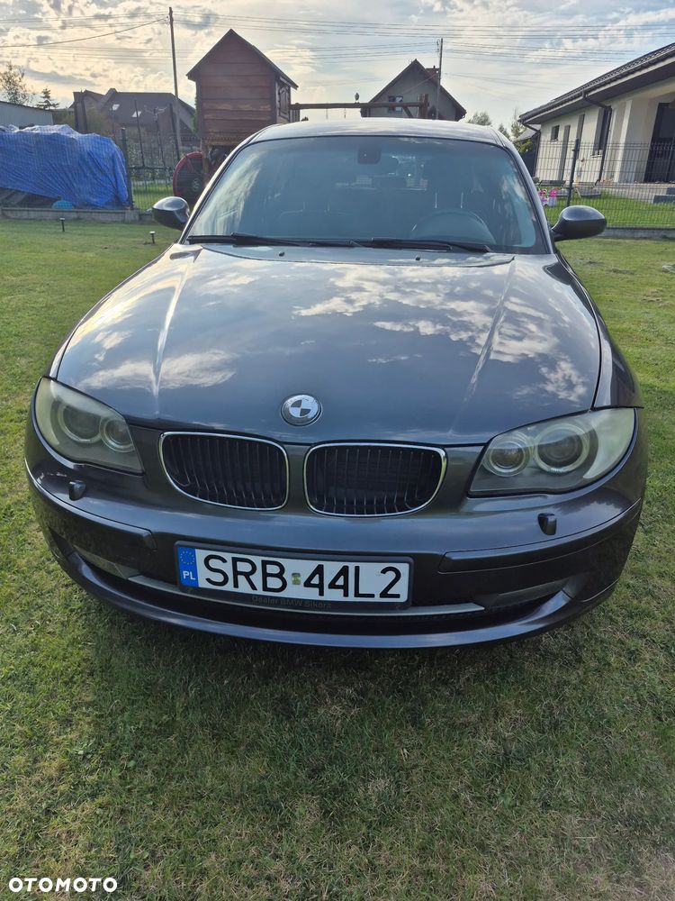 BMW 120D 2008 photo 2
