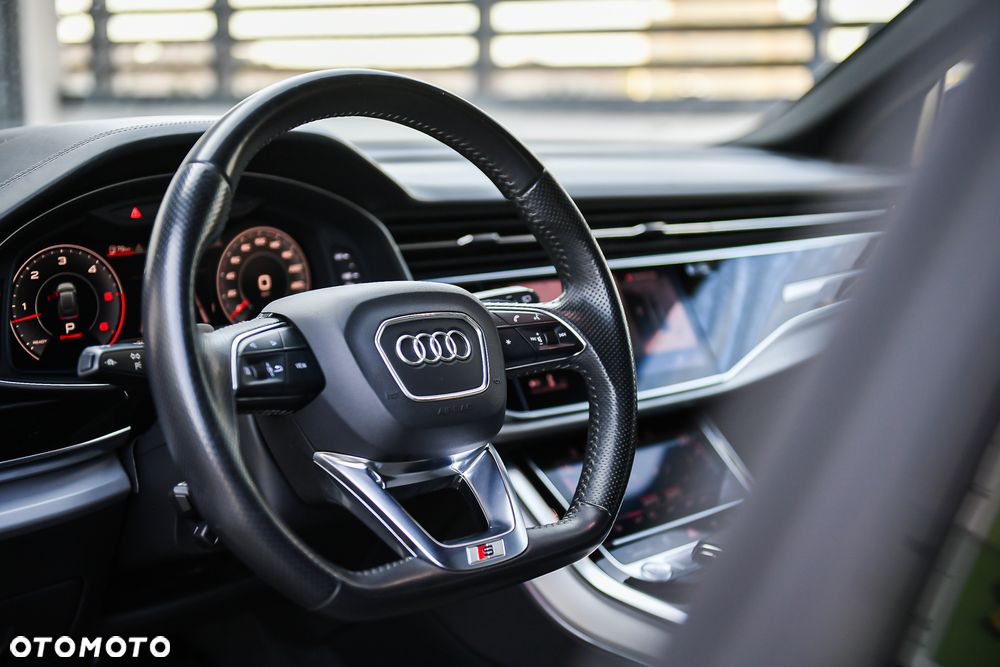 Audi Q8 - 23