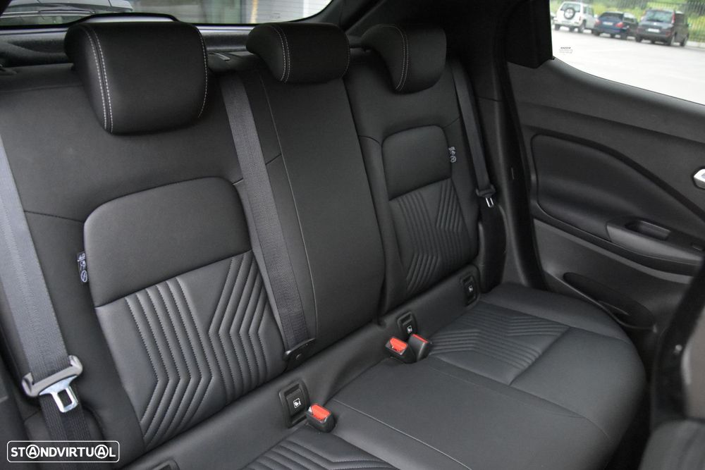 Nissan Juke 1.0 DIG-T Tekna - 31