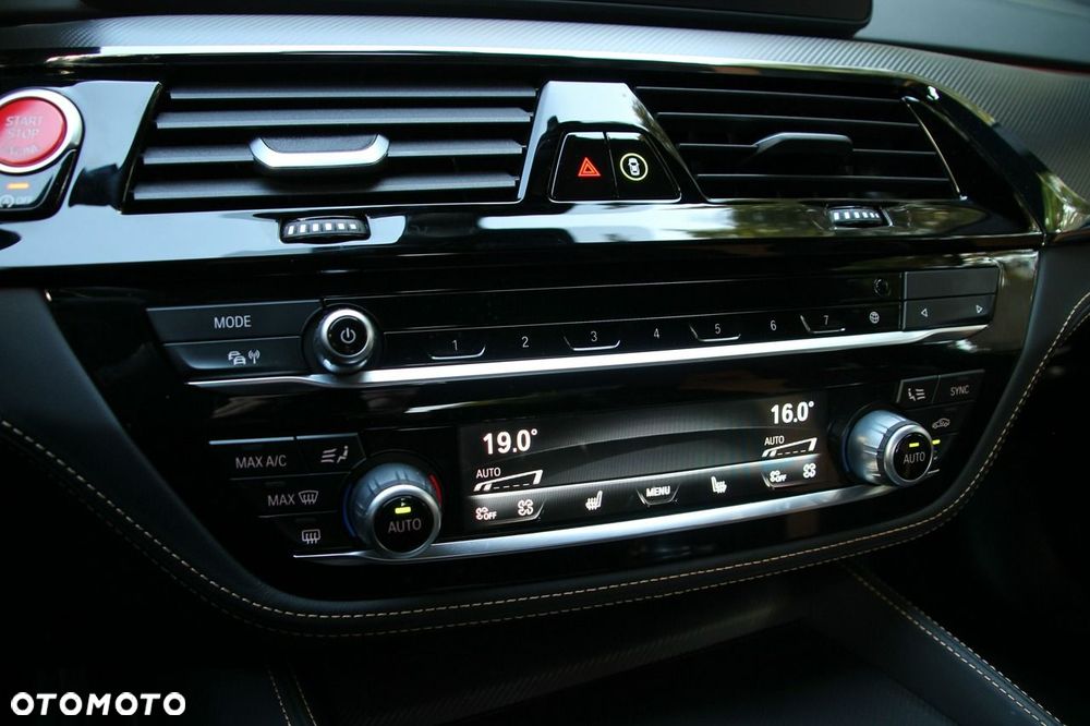 BMW M5 Competition - 25
