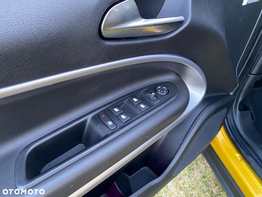Jeep Avenger 54kWh Summit - 9