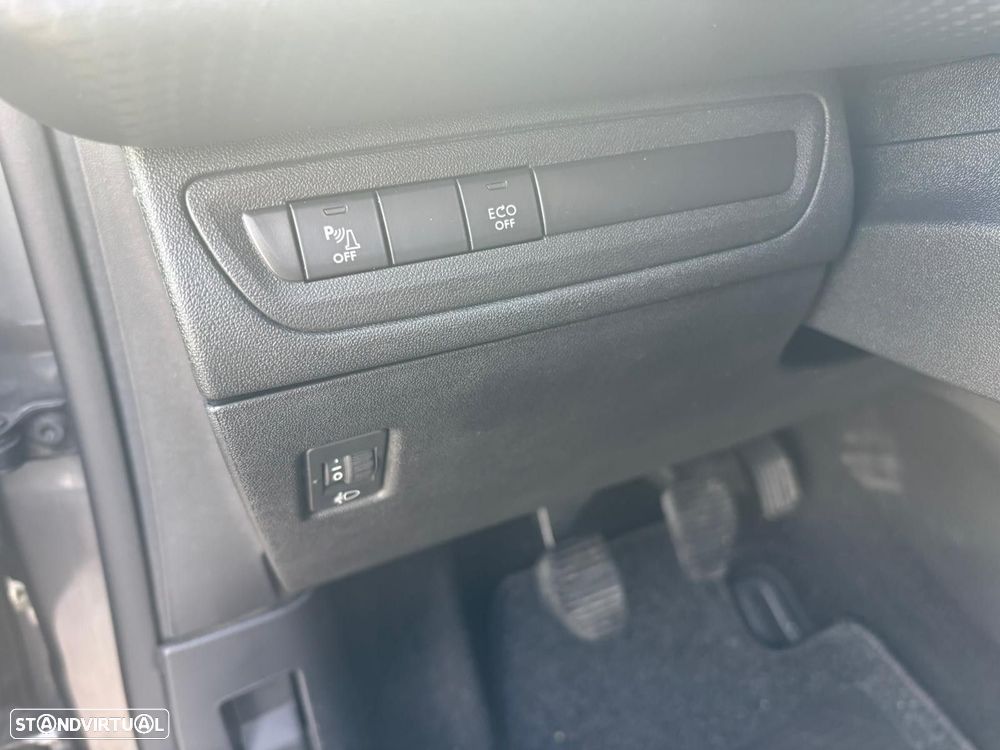 Peugeot 208 1.5 BlueHDi Signature - 19