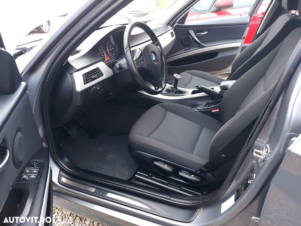 BMW Seria 3 - 18