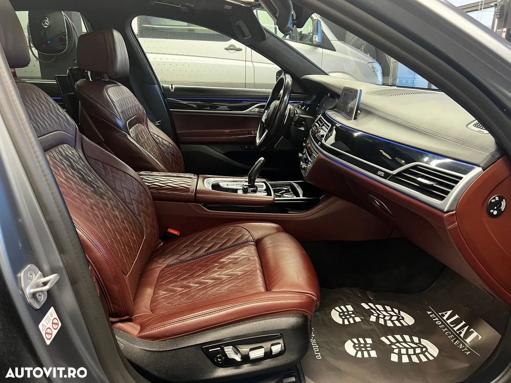 BMW Seria 7 745Le xDrive AT PHEV - 9