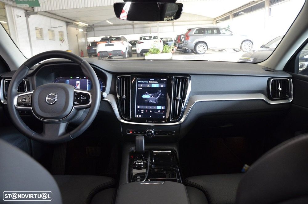 Volvo V60 2.0 T6 AWD TE Plus Dark - 12