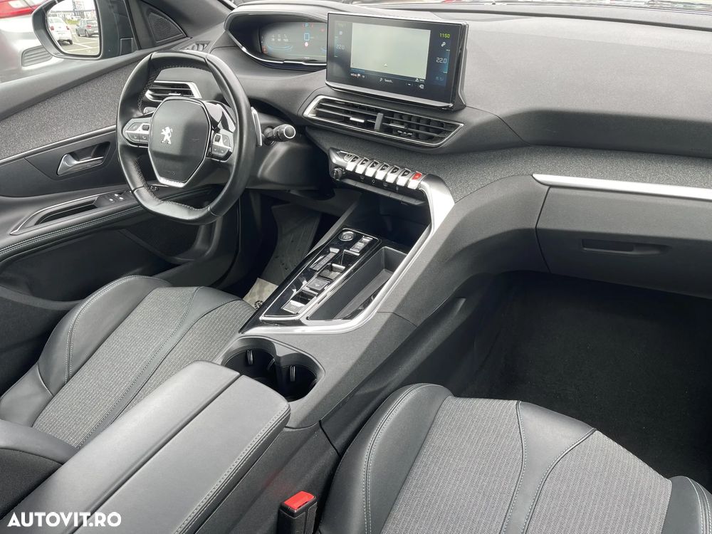 Peugeot 3008 PHEV 300 EAT8 4X4 Allure Pack - 30