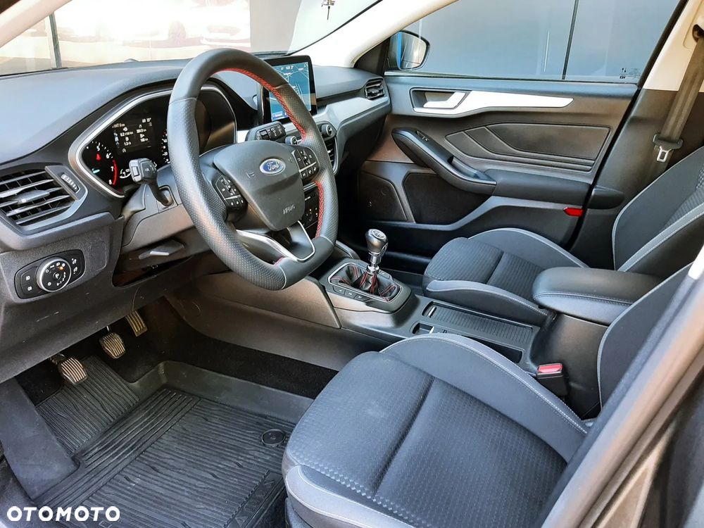 Ford Focus 1.0 EcoBoost Trend Edition - 21