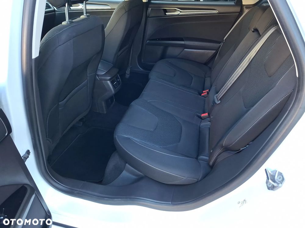 Ford Mondeo 2.0 Hybrid Titanium - 15