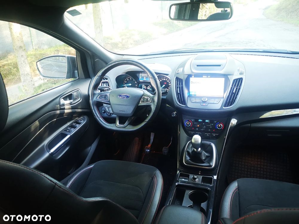 Ford Kuga - 8