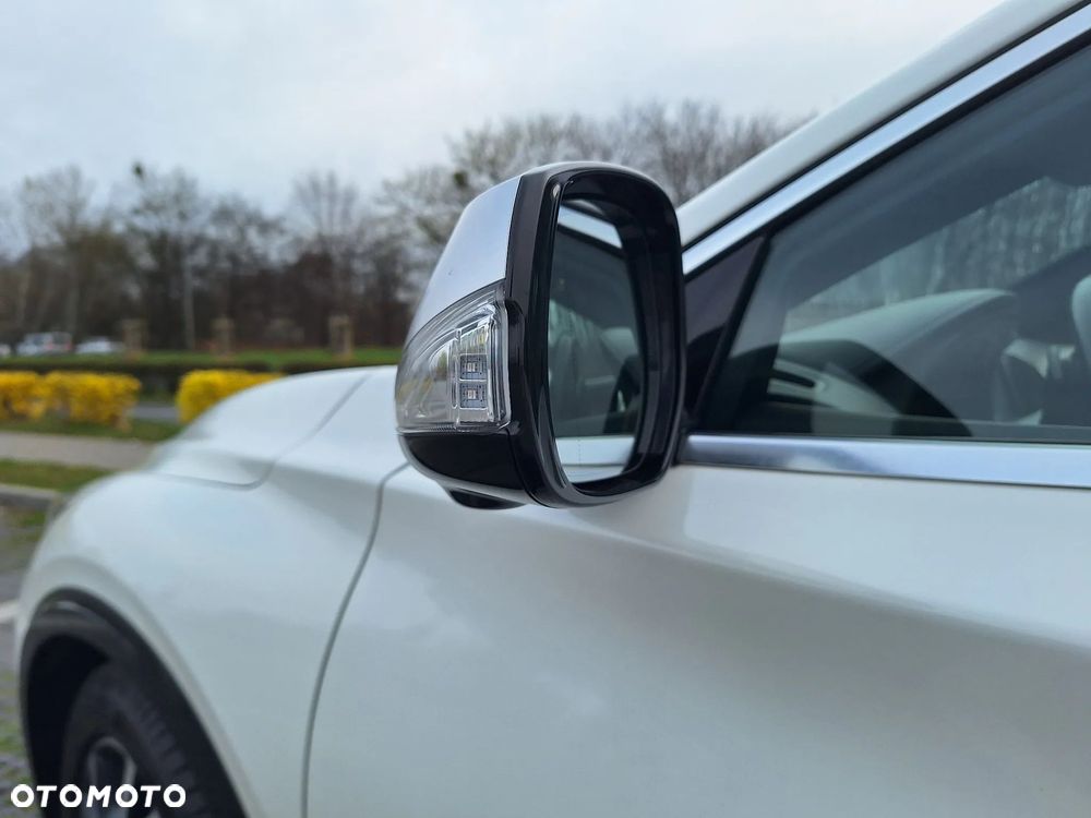 Infiniti Q30 1.6t Premium 7DCT - 13