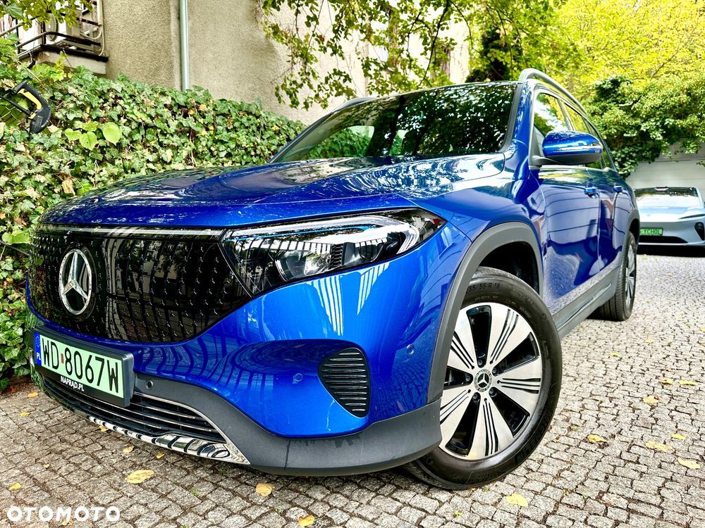 Mercedes-Benz EQB 250 66.5kWh Progressive 7os
