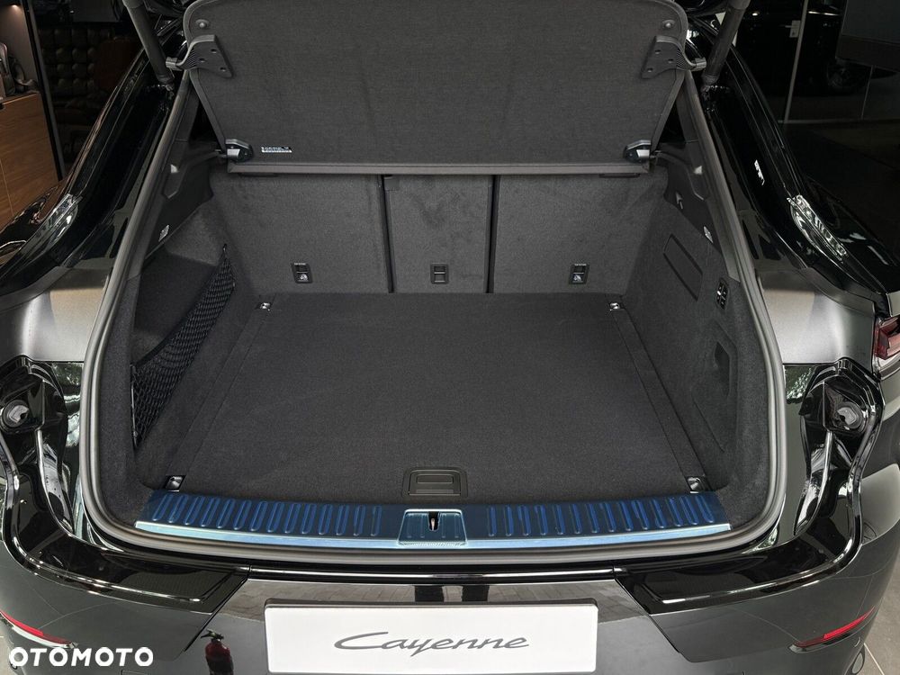 Porsche Cayenne - 29