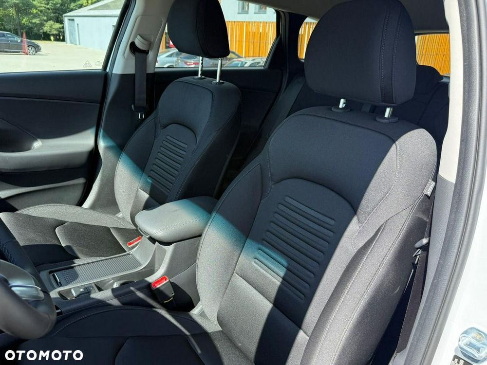 Hyundai i30 - 23