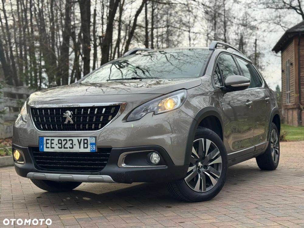 Peugeot 2008 1.2 Pure Tech Style S&S - 3