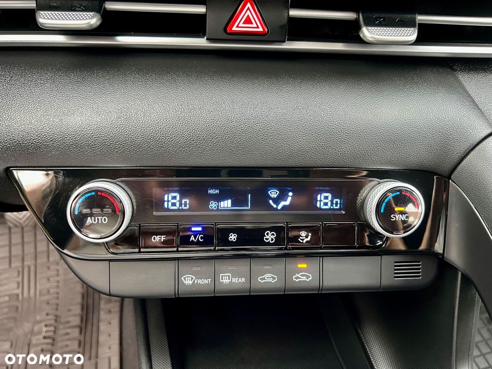 Hyundai Elantra 1.6 Executive - 28
