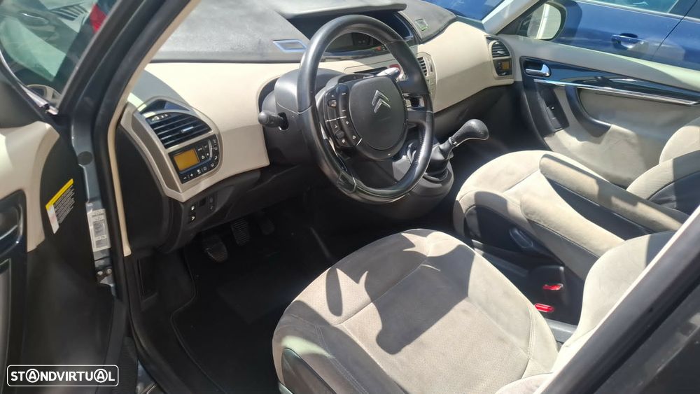 Citroën C4 Picasso 1.6 HDi Exclusive - 10