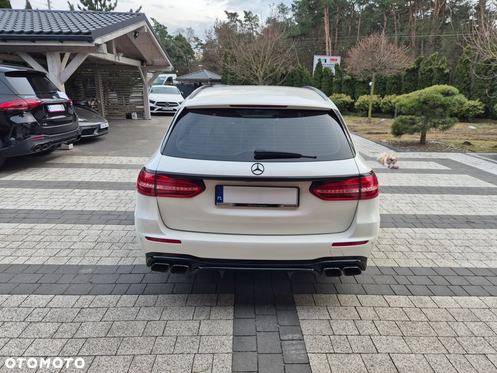 Mercedes-Benz Klasa E - 17