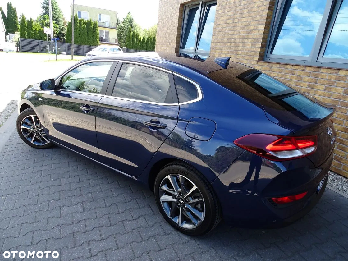Hyundai i30 1.5 T-GDI 48V-Hybrid EDITION 30 - 11