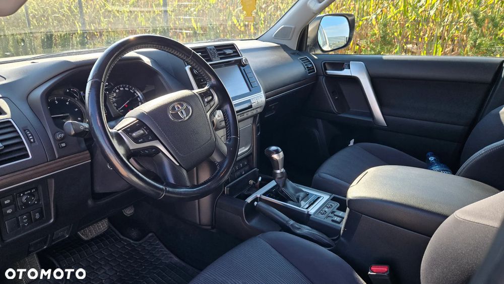 Toyota Land Cruiser LC 2.8 D-4D Invincible - 9