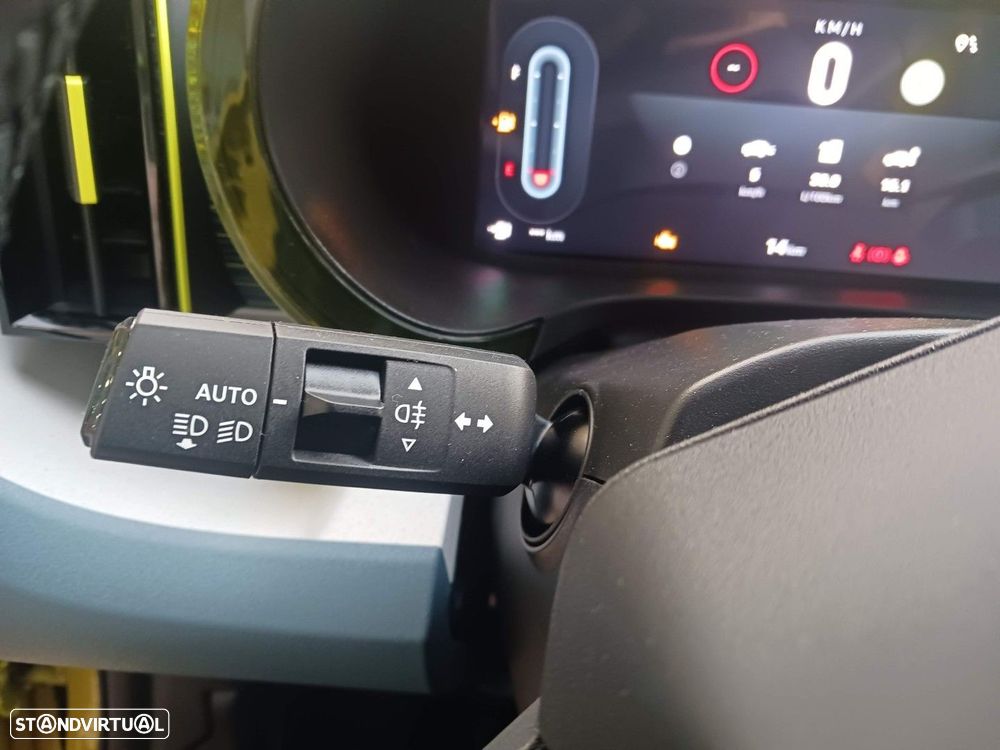 Fiat Grande Panda 1.2 Hybrid Icon eDCT - 24