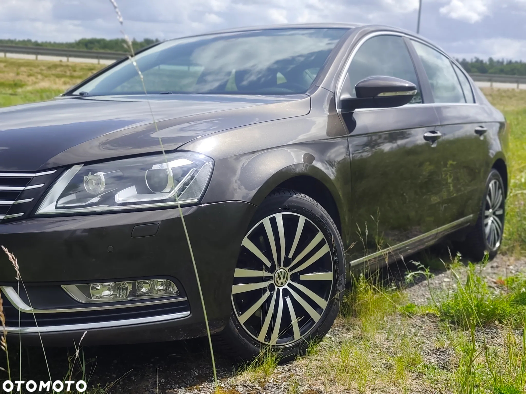 Volkswagen Passat 2.0 TDI Comfortline DSG - 6