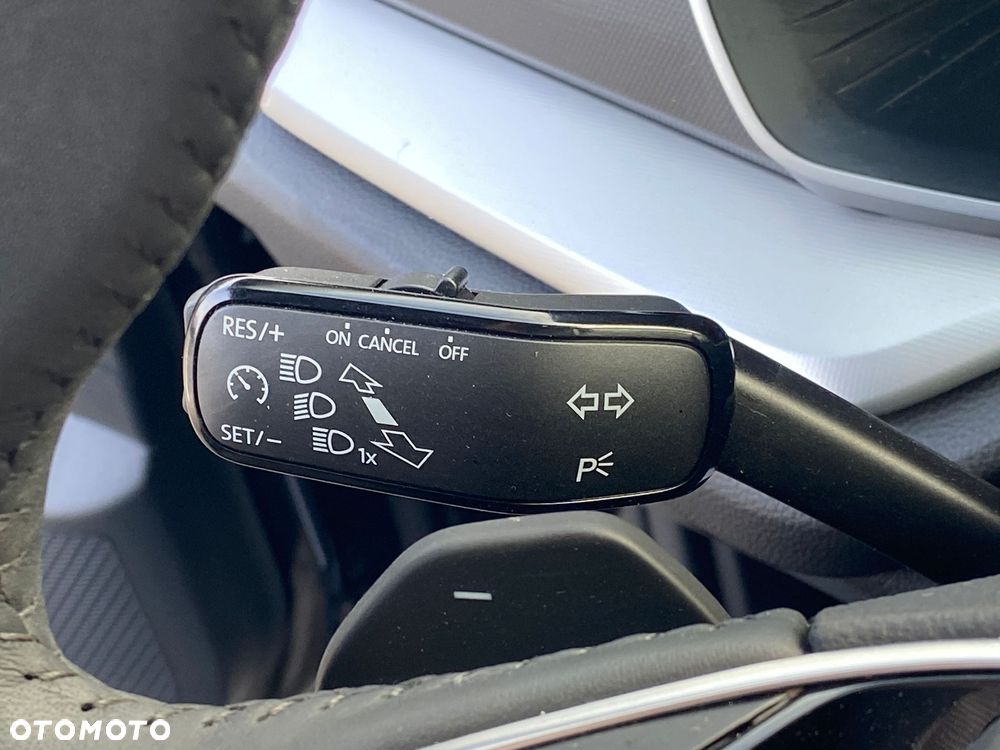 Skoda Octavia 1.5 TSI mHEV Selection DSG - 24