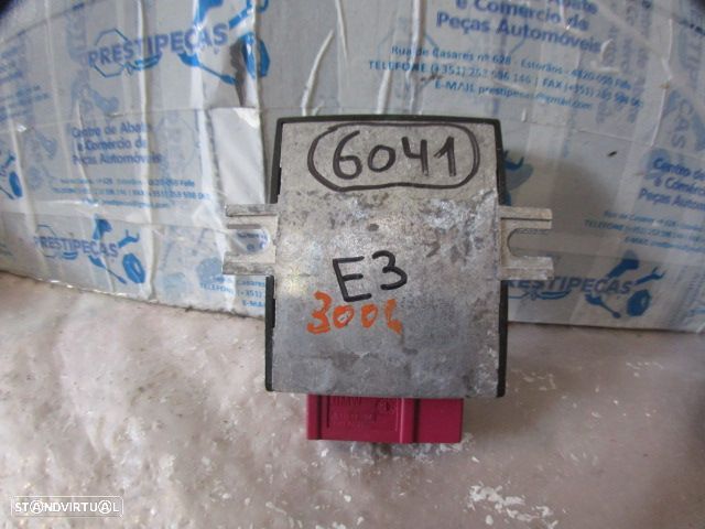 Modulo 16147358144 55892110 BMW F20 2013 118D 143CV 5P CINZA Módulo Bomba De Combustível - 2