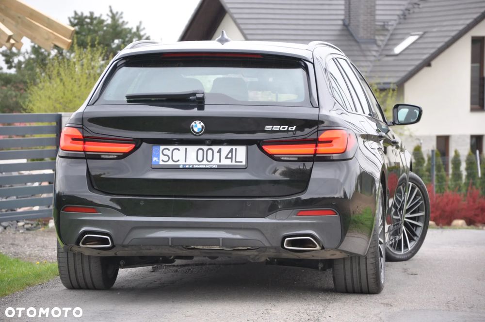 BMW Seria 5 520d xDrive mHEV M Sport sport - 12