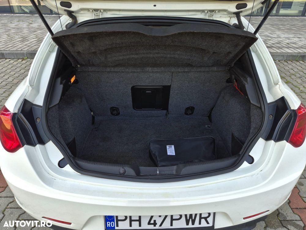 Alfa Romeo Giulietta 1.8 T Quadrifoglio Verde - 9