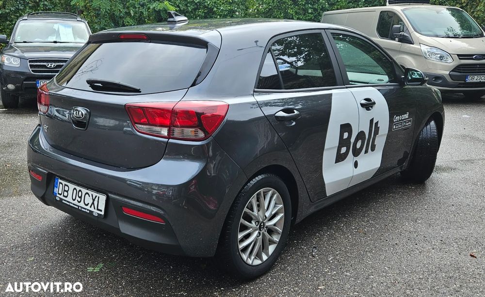 Kia Rio - 7