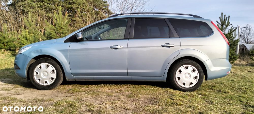 Ford Focus 1.6 16V Trend - 27