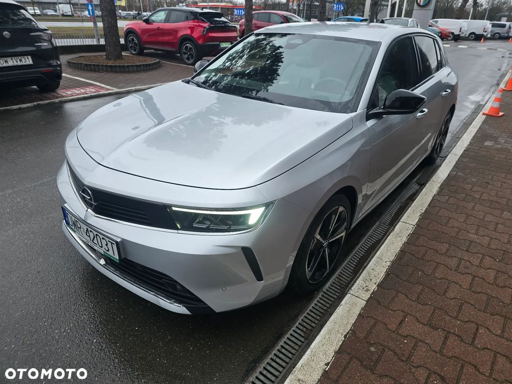 Opel Astra 1.2 Turbo Automatik Elegance - 4