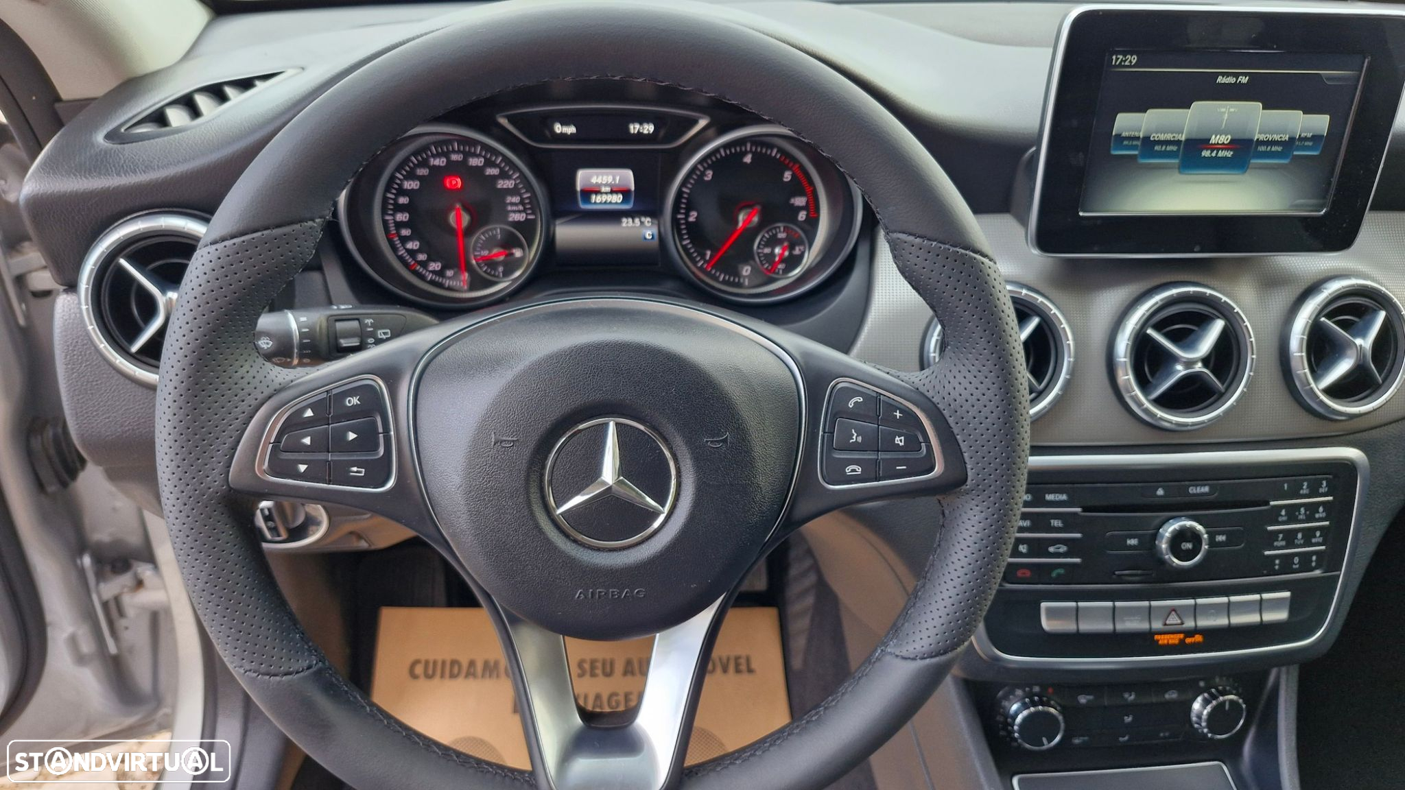 Mercedes-Benz CLA 180 d Shooting Brake Urban - 29
