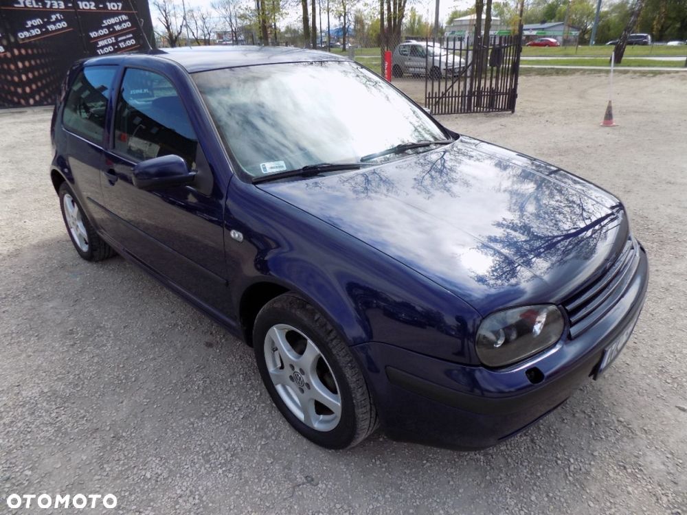 Volkswagen Golf - 2