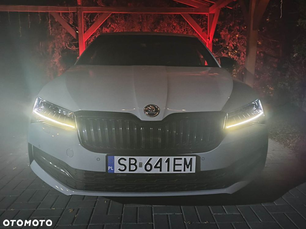 Skoda Superb 2.0 TDI SCR Sportline DSG - 13