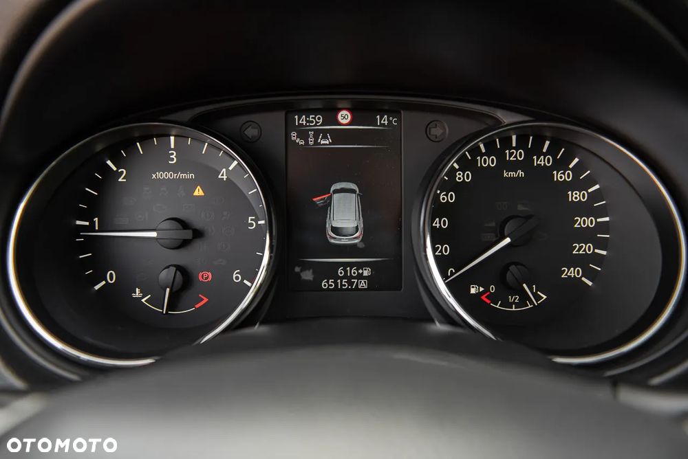 Nissan Qashqai 1.6 DCi ALL-MODE 4x4i TEKNA - 22