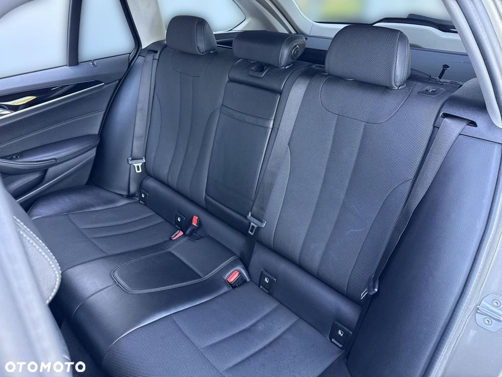 BMW Seria 5 530i xDrive Sport - 9