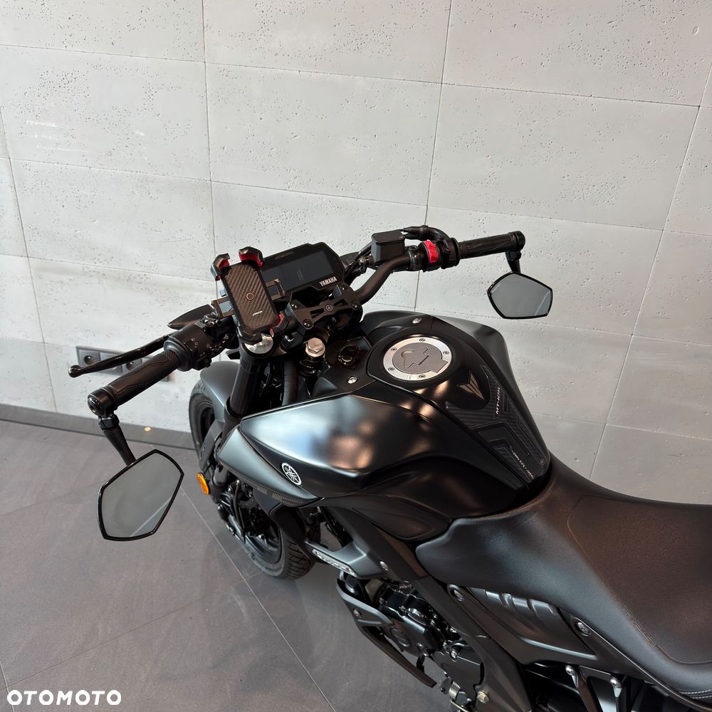 Yamaha MT - 12
