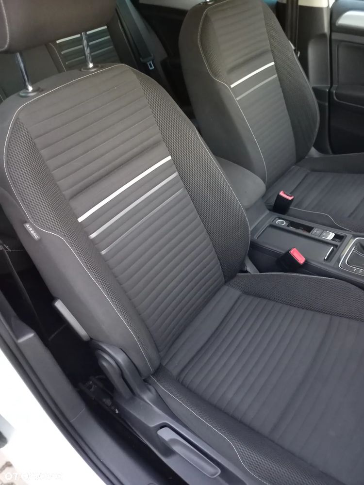 Volkswagen Golf 1.6 BlueTDI Cup - 11