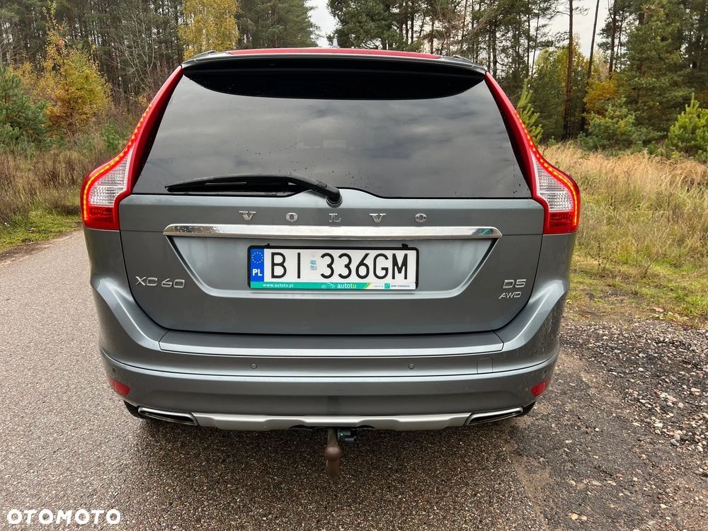 Volvo XC 60 D5 AWD Momentum - 6