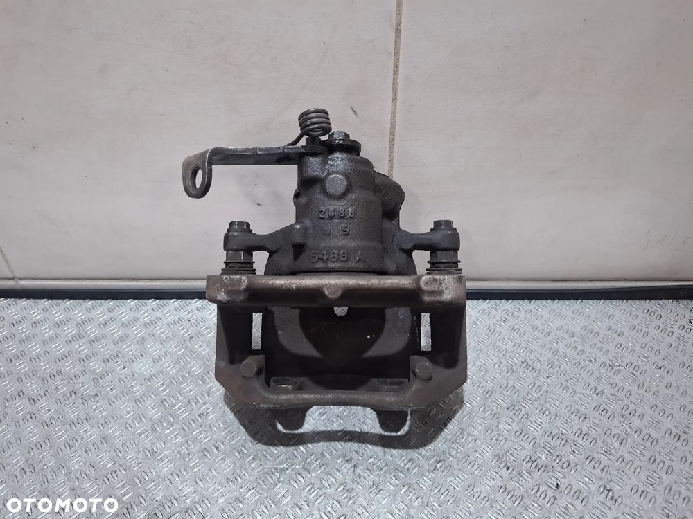 Zacisk hamulcowy lewy tył Peugeot Expert III 2019 rok 2,0BHDI - 3