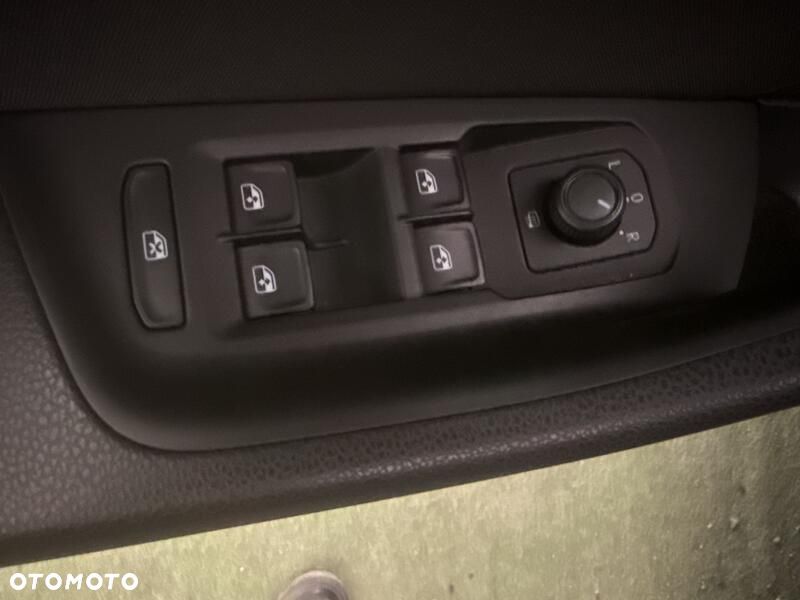Volkswagen Passat 1.5 TSI EVO Business DSG - 12