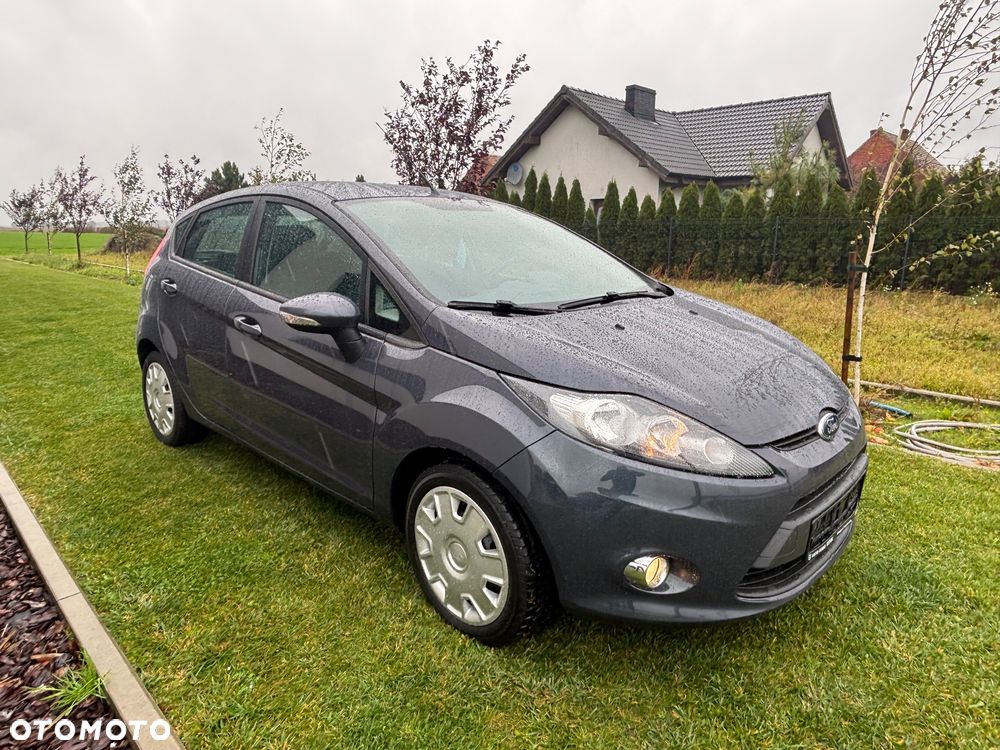 Ford Fiesta 2012 photo 5