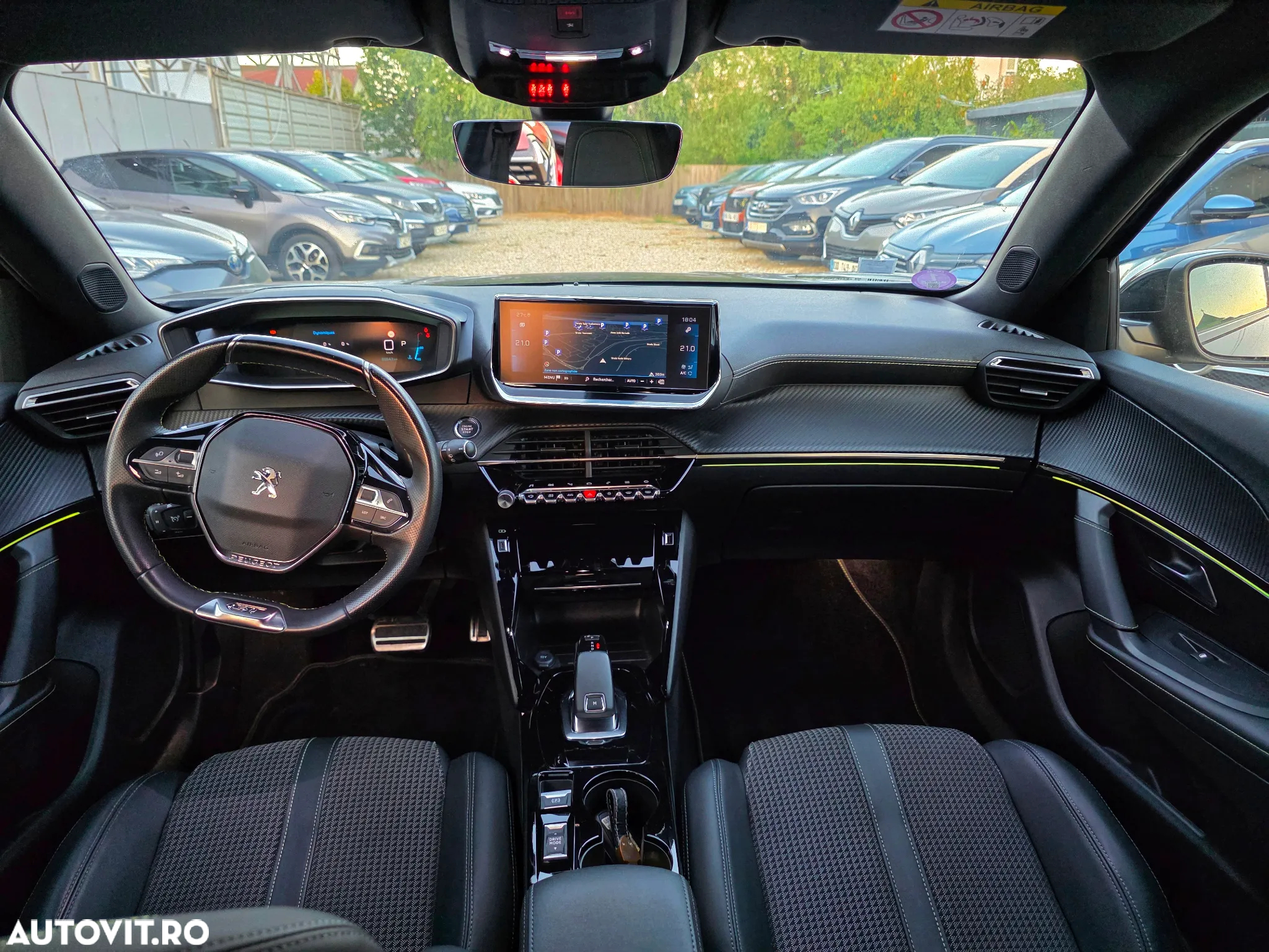 Peugeot 2008 PureTech 130 EAT8 GT - 19