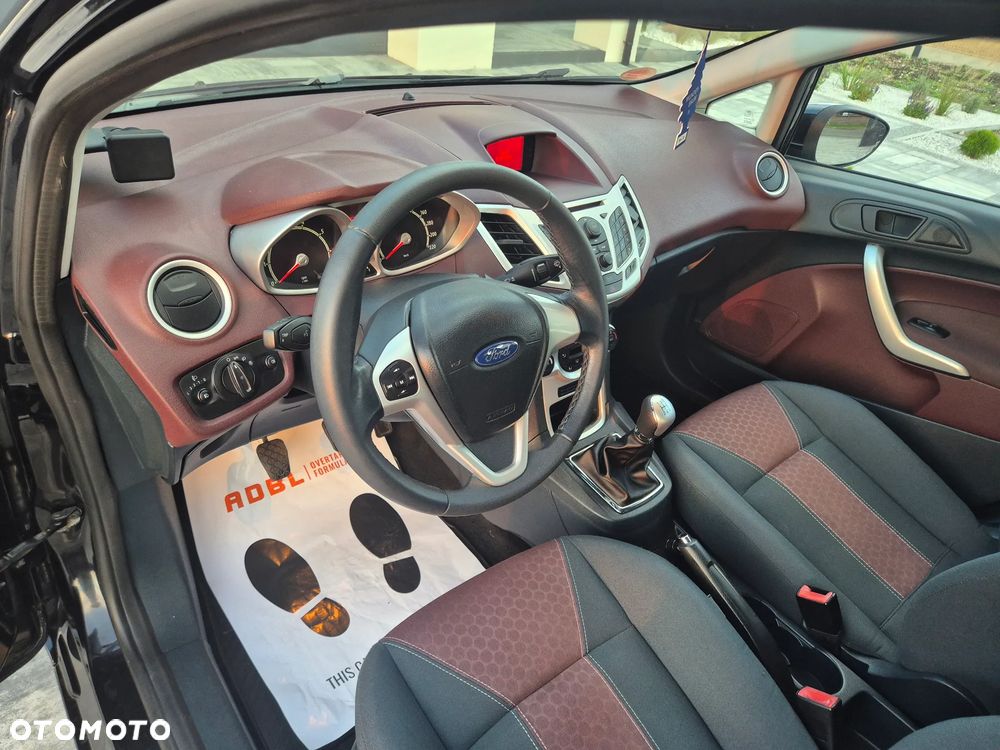 Ford Fiesta 1.25 Titanium - 30