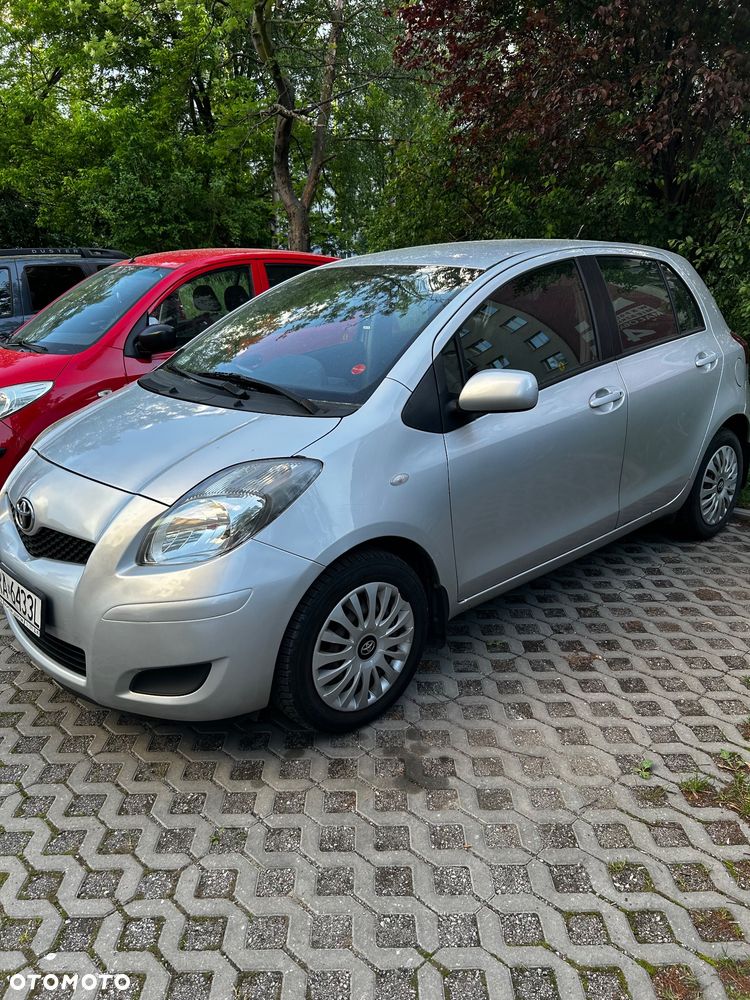 Toyota Yaris 1.33 Luna - 1
