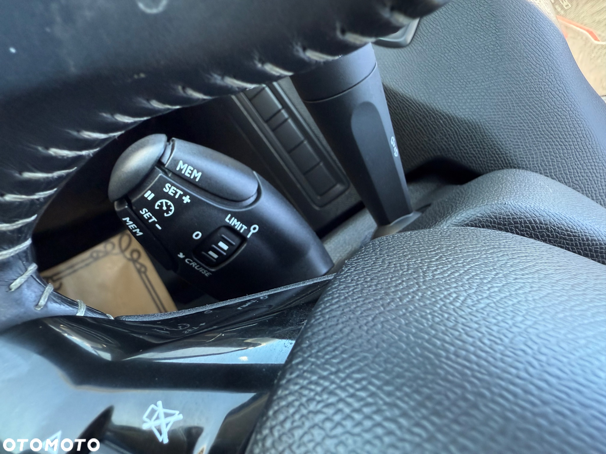 Peugeot 308 BlueHDi FAP 120 Stop & Start Allure - 21